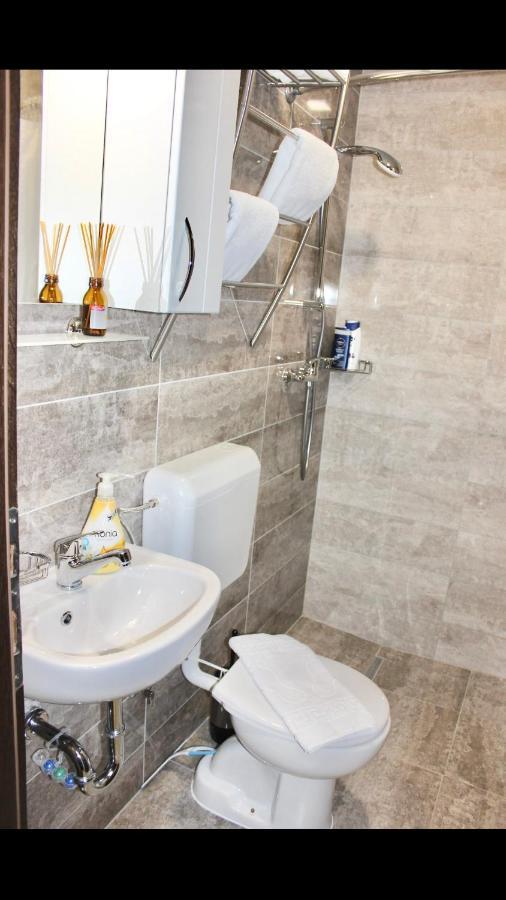 Becar Pyramid Rooms Visoko Ngoại thất bức ảnh